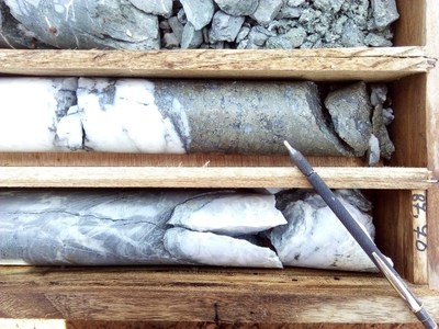 Photo 4: Detail of 2.7 metre composite vein showing brecciated massive sulfide as second phase of mineralization. (CNW Group/Outcrop Gold Corp.)