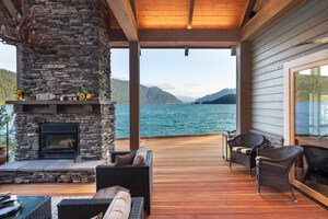 Redwood Deck Remodel Offers Seamless Indoor/Outdoor Living