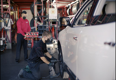 Unable to view the image, Please provide a valid URL.