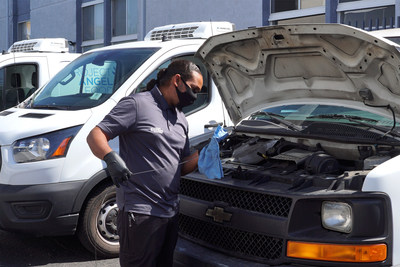 Over the next year, RepairSmith will donate $250,000 in free car repair services to organizations who meet Jump Start's criteria. Each non-profit is eligible for up to $10,000 in free services to passenger and light duty vehicles. Eligible organizations include those which provide at-risk populations access to essential services; food or personal care products, health and wellness resources, education, job training, family services, housing assistance, or rehabilitation programs. (PRNewsfoto/Daimler/RepairSmith)