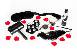 Forever Tantra Announces the Ultimate Romance All-In-One Massage Kit