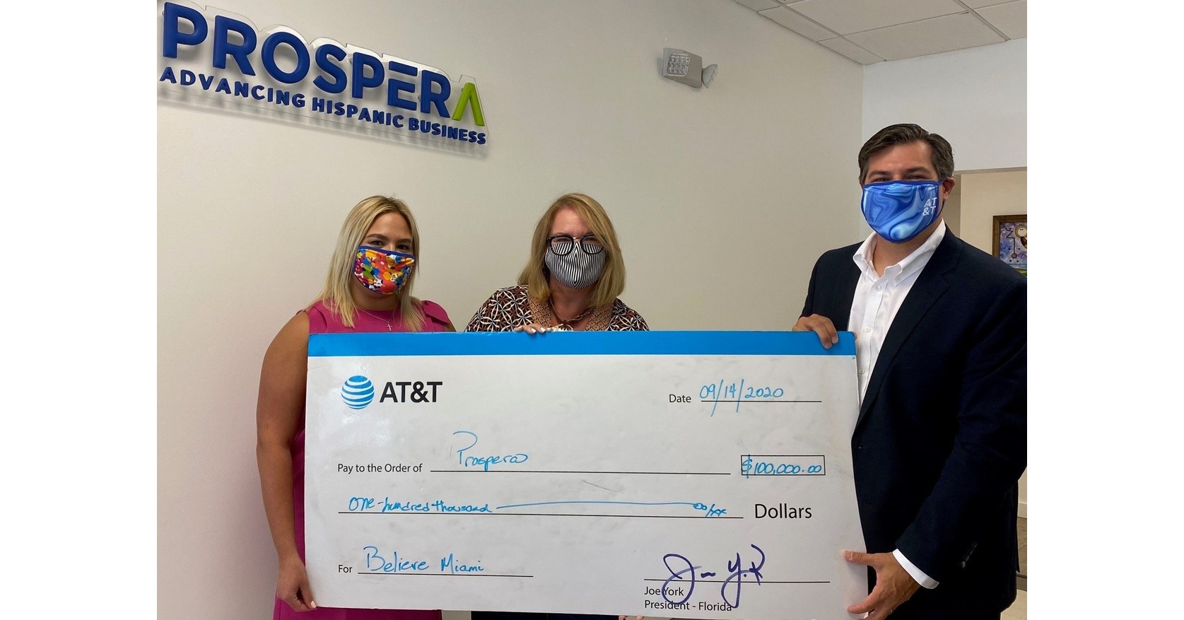 AT&T Contributes $100,000 to Support South Florida Entrepreneurs