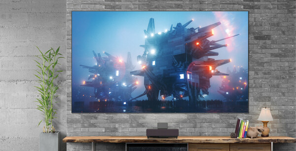 Pairing an ultra short-throw projector with a custom built, high-resolution ambient light rejecting screen designed specifically for the LS500, this combined solution delivers immersive 4K HDR content up to 120 inches.