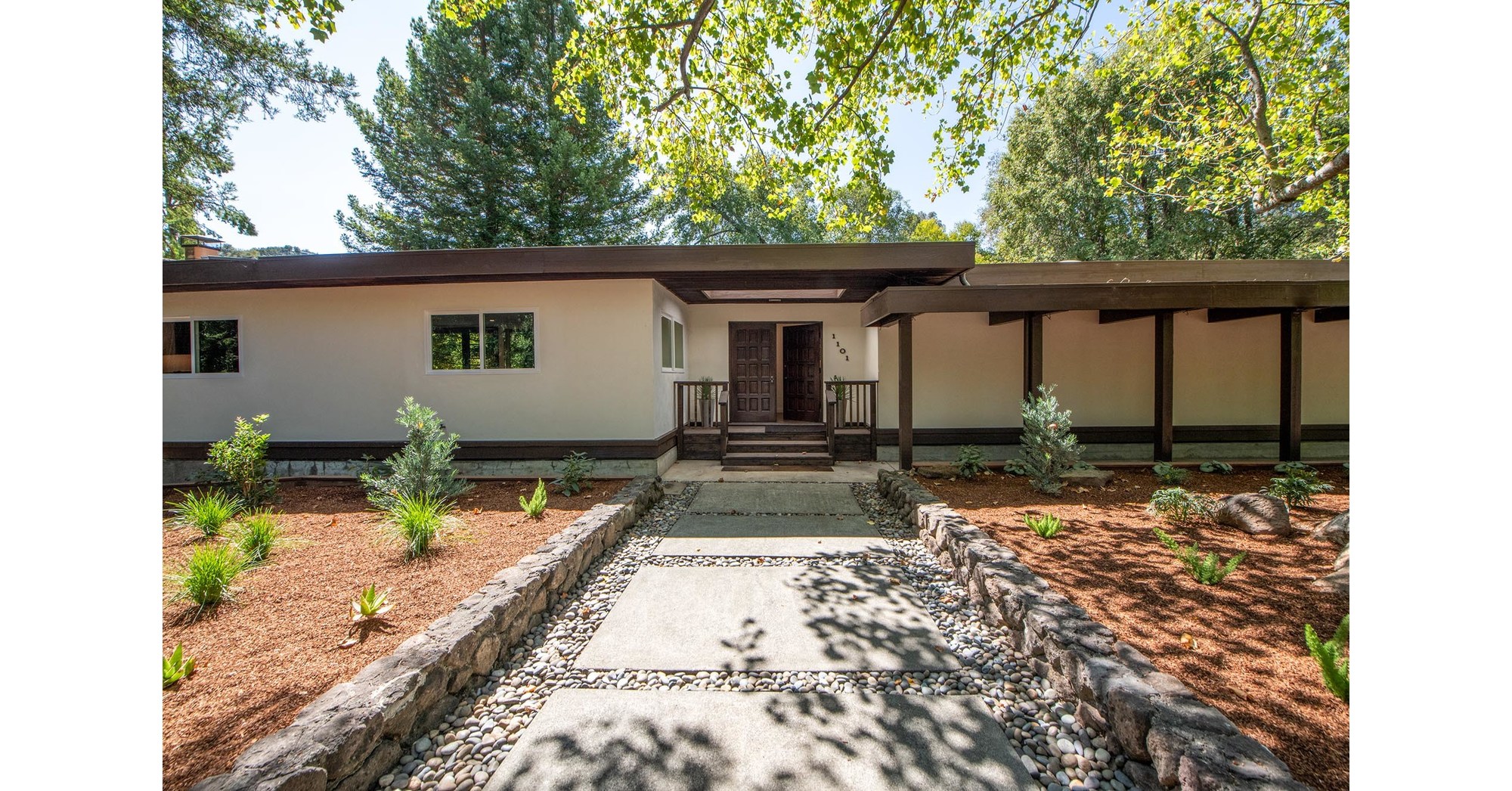 Suburban Dream Home Designed by Legendary Sustainable Designers Mike