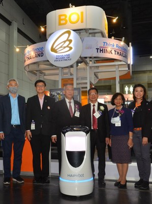 Thailand Board of Investment's senior executives Mr. Chanin Khaochan (standing third from the right)  and Ms. Sonklin Ploymee (second from the right) and members of the Thai Subcontracting Promotion Association met with exhibitors and international buyers last week at SUBCON THAILAND 2020, ASEAN's largest industrial subcontracting and business matching event at BITEC Bangna, Bangkok.