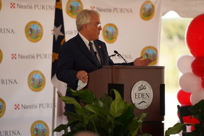 North Carolina Secretary of Commerce Anthony Copeland welcomes Nestlé Purina PetCare to the state during an event to announce plans for a new Purina pet food manufacturing facility in Rockingham County, N.C.