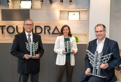 Toundra Greenhouses take top honours at the 2020 Mercuriades in the categories of RBC Royal Bank Start-up, Contribution to Regional Economic Development and Small/Medium-Sized Business of the Year. From l. to r.: Richard Garneau, board member, Caroline Fradet, vice president and Eric Dubé, president and chief executive officer. (CNW Group/Toundra Greenhouses)