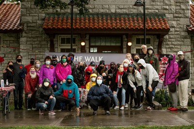 Rain or shine, nothing could stop Kingston from holding their annual Myeloma Canada Multiple Myeloma March to raise awareness and funds for myeloma, the 2nd most common form of blood cancer that is incurable. (CNW Group/Multiple Myeloma Canada)