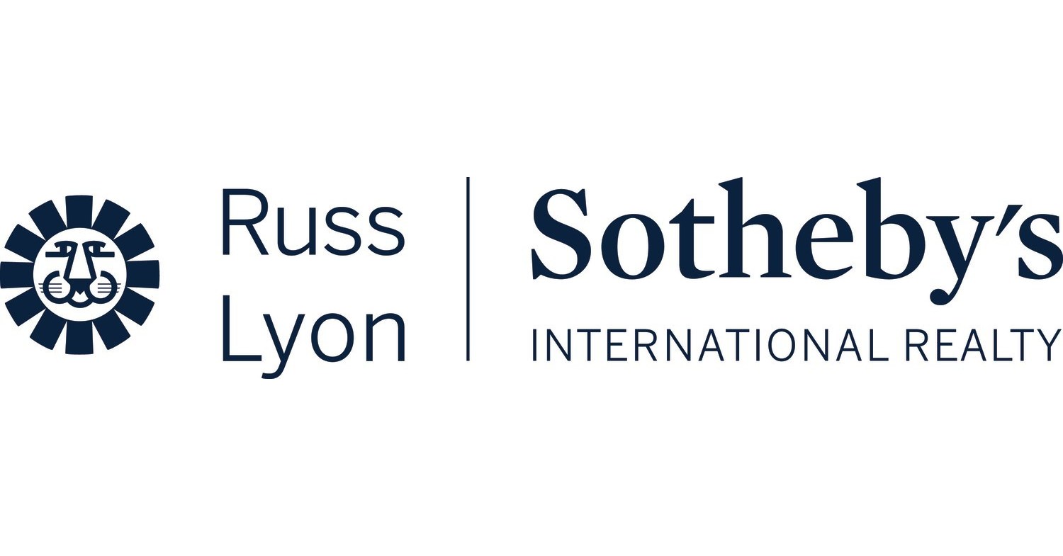 Lisa Westcott and Shawna Warner of Russ Lyon Sotheby's International