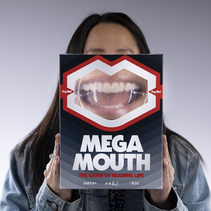 New Lip-Reading Party Game MEGA MOUTH Magnifies Family Fun