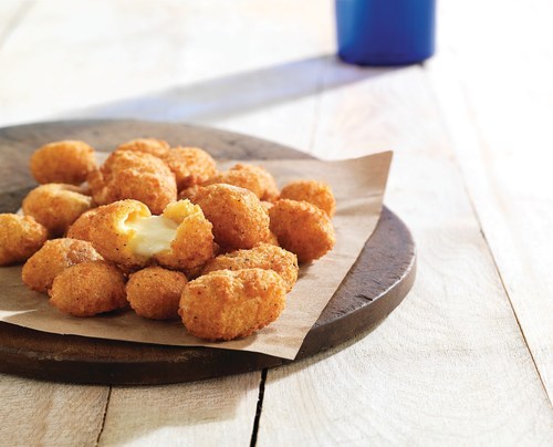 Culver's is celebrating National Cheese Curd Day on October 15 (PRNewsfoto/Culver's)