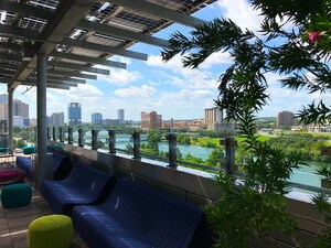 Austin Central Library Saves $100,000 Annually with Apparent's Intelligent Grid Operating System Optimizing 180KW Solar Array