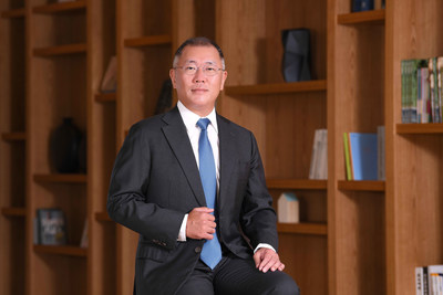 Euisun Chung fue nombrado presidente de Hyundai Motor Group, y abre un nuevo capítulo en la historia (PRNewsfoto/Kia Motors America)