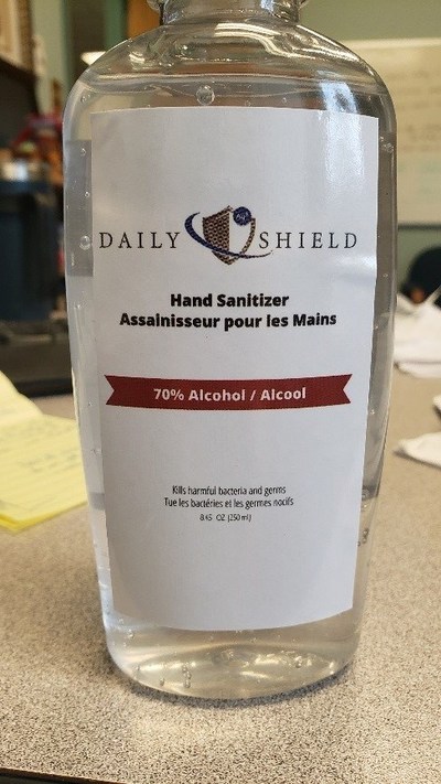 Counterfeit Daily Shield hand sanitizer (CNW Group/Health Canada)