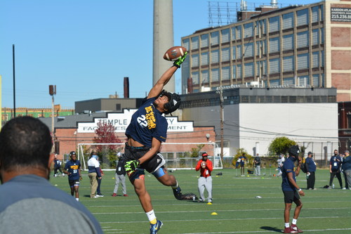 Maxwell Football Combine participant makes an impressive one-handed catch during Saturday's Showcase