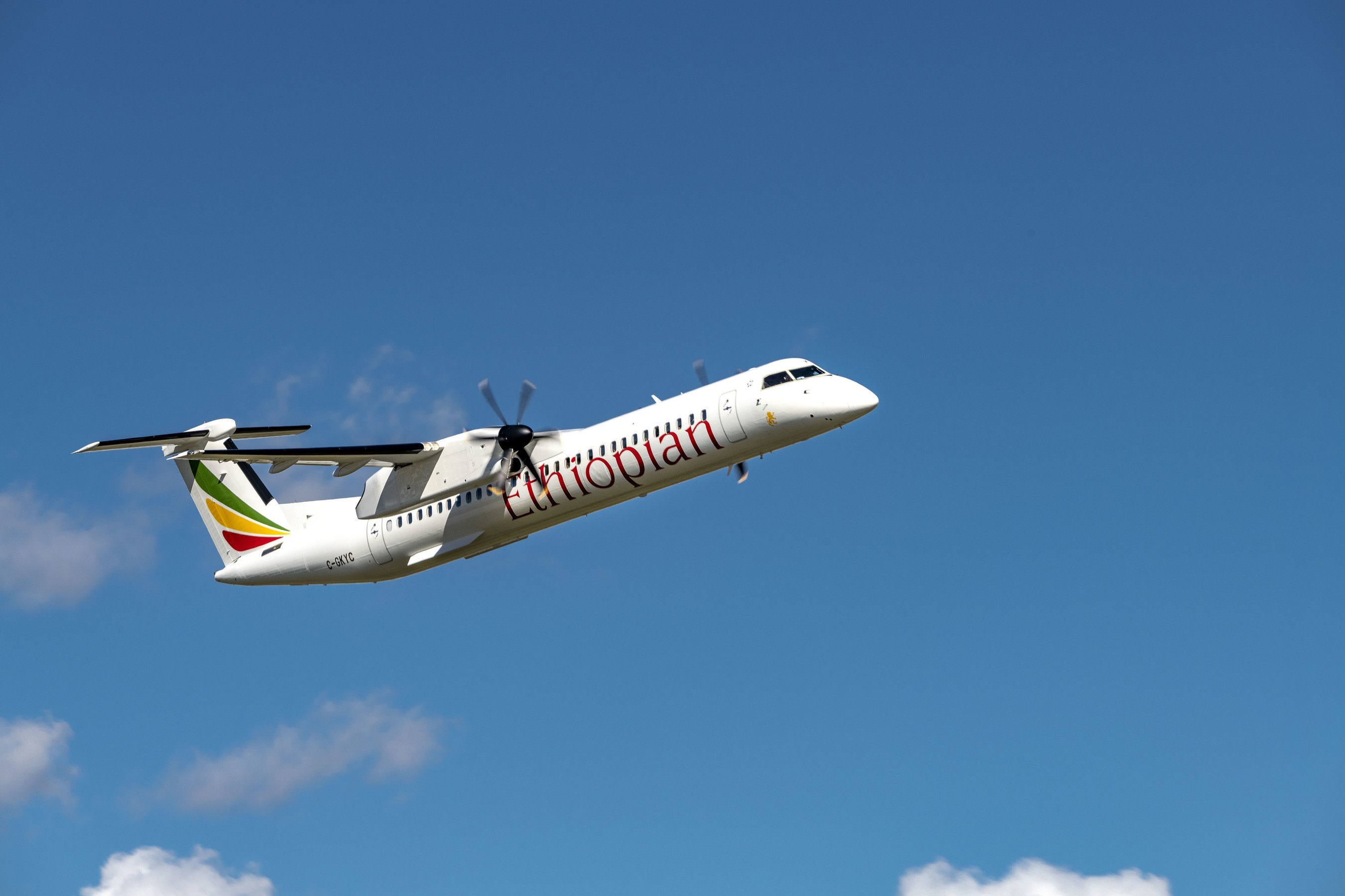 De Havilland Canada Delivers Two Dash 8-400 Aircraft to Ethiopian Airlines