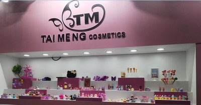 We specialize in making all kinds of cosmetics: Lip balm, Lip gloss, Eye shadows, Face paint, Hair chalk, etc. We are Disney audited supplier with FAMA can process licensed products