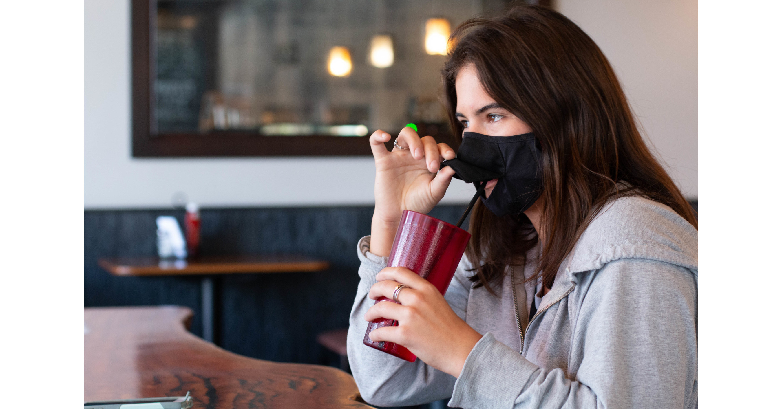 Gator's MultiUse Face Masks for Eating and Drinking While Staying Safe