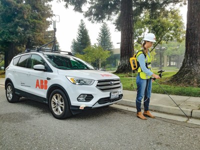 MobileGuard™ and MicroGuard™ were designed to operate autonomously or combined to find leaks fast (CNW Group/ABB inc.)