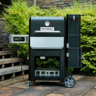 Introducing the Masterbuilt Gravity Series™ 800 Digital Charcoal Griddle + Grill + Smoker. Experience the power of GravityFed™ charcoal grilling and smoking with reversible cast-iron grill grates or a full flat top griddle and up to 800 square inches of cooking space.