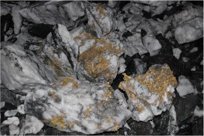 Figure 1: Quartz rock containing coarse gold in the A Zone. (CNW Group/Karora Resources Inc.)