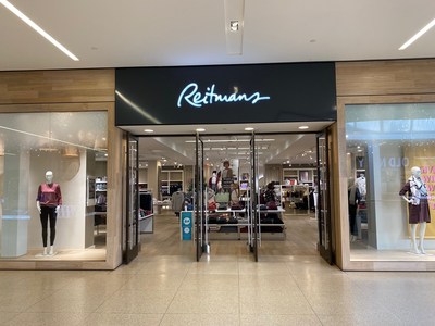 Devanture du magasin Reitmans au West Edmonton Mall (Groupe CNW/Reitmans (Canada) Limitée)