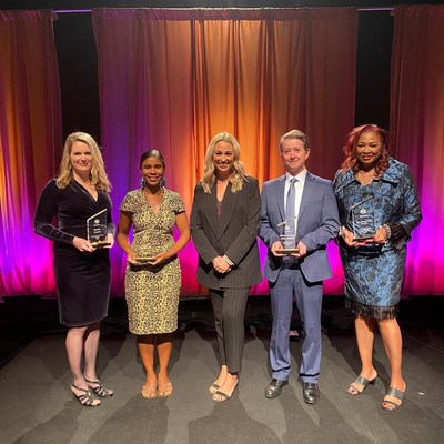 IABC Nashville members accept their Leadership Awards at the 2020 Music City Gold Pen Award ceremony. Left to right: Kellie Davie, Kristin Appelman, Mollye Dietrich, Michael Deas, Genma Holmes.