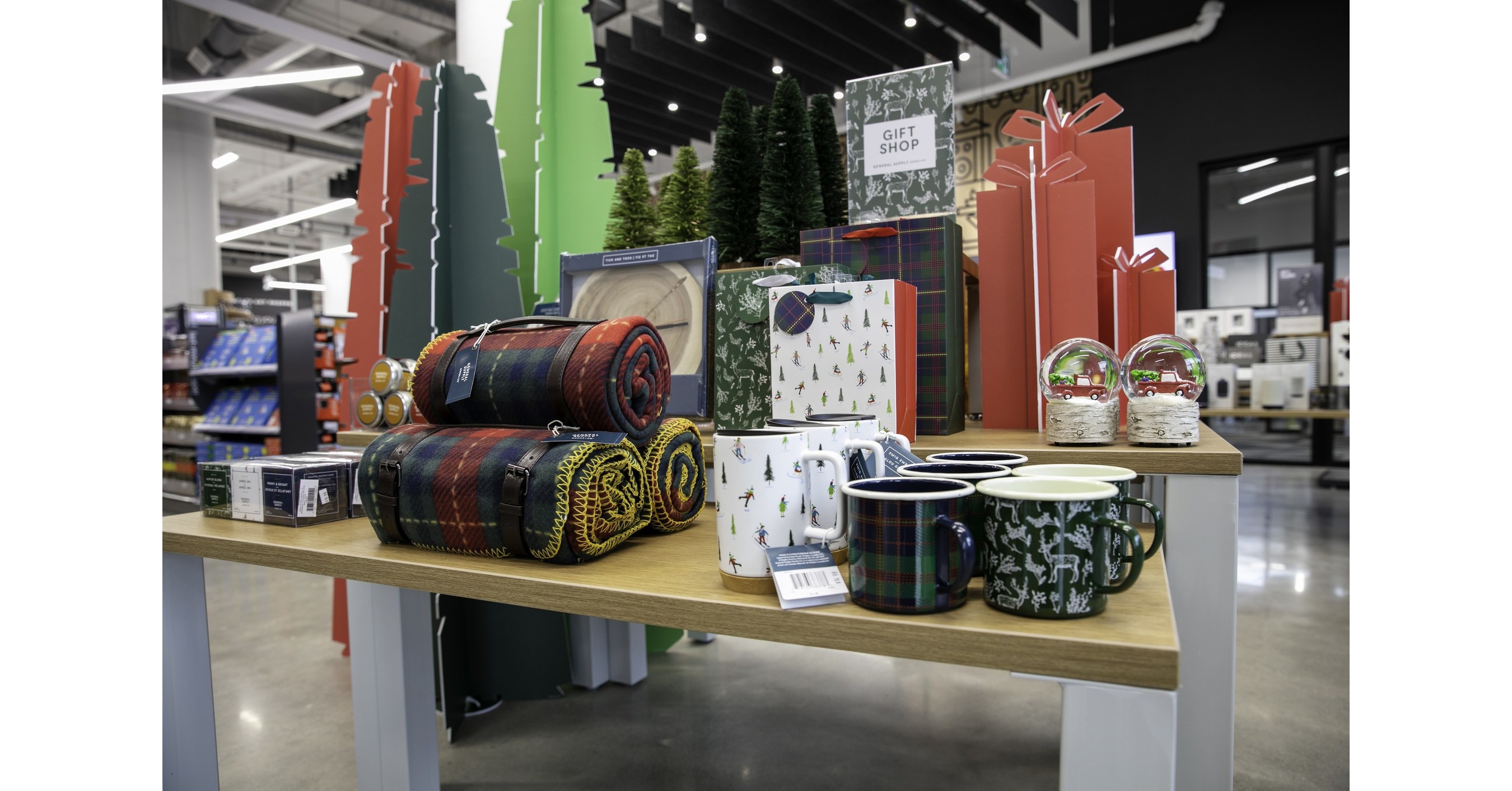 Staples Canada prepares for a very different holiday season with shop