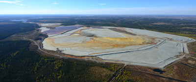 Ten experts from UQAT and Polytechnique Montréal have combined their efforts to write a book summarizing current knowledge on the reclamation of mine sites, a first in this field. (CNW Group/Université du Québec en Abitibi-Témiscamingue (UQAT))