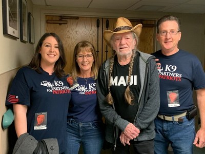 Backstage at Ruth Eckerd Hall, Clearwater, FL (2/14/20) left to right: Lauren Anzalone, Mary Peter, Willie Nelson, Gregg Laskoski