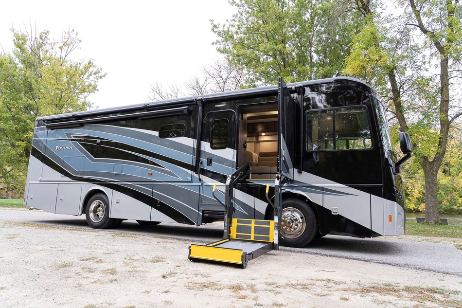 New 21 Accessibility Enhanced Rv Line Debuts From Winnebago Industries
