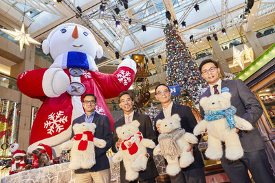 (From left to right) Mr Chan Hung, Founder of Principal Chan Free Tutorial World, Mr Robert Wong, Chief Executive of Hongkong Land, Mr Kent Wong, President of Youth Outreach and Mr Karlson Wong, Director of Make-A-Wish Hong Kong.