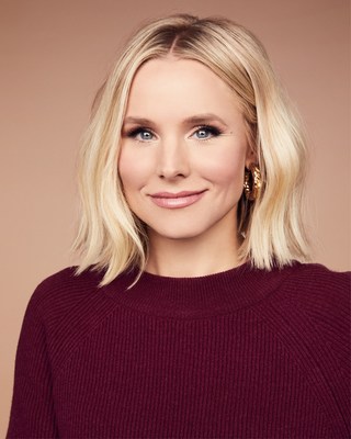 Now through Dec. 3, some of the biggest names in Hollywood and country music are coming together for the St. Jude Gifts that Give Auction to offer exclusive experiences that provide a great way to give back this holiday season. Once-in-a-lifetime opportunities up for bid include a personalized audio message from actress Kristen Bell, the voice of Princess Anna, for your child, just in time for the holidays.