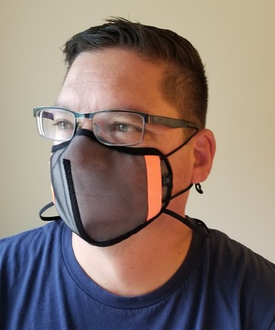 The SHEMA97 mask allows for easy breathing without leaving users feeling stifled. Weighing only six grams, this lightweight mask applies less pressure to the ears, while the applied functional nose support protects from external toxic substances. The SHEMA97 mask is currently being worn by coaches and players throughout the Southeastern Conference.