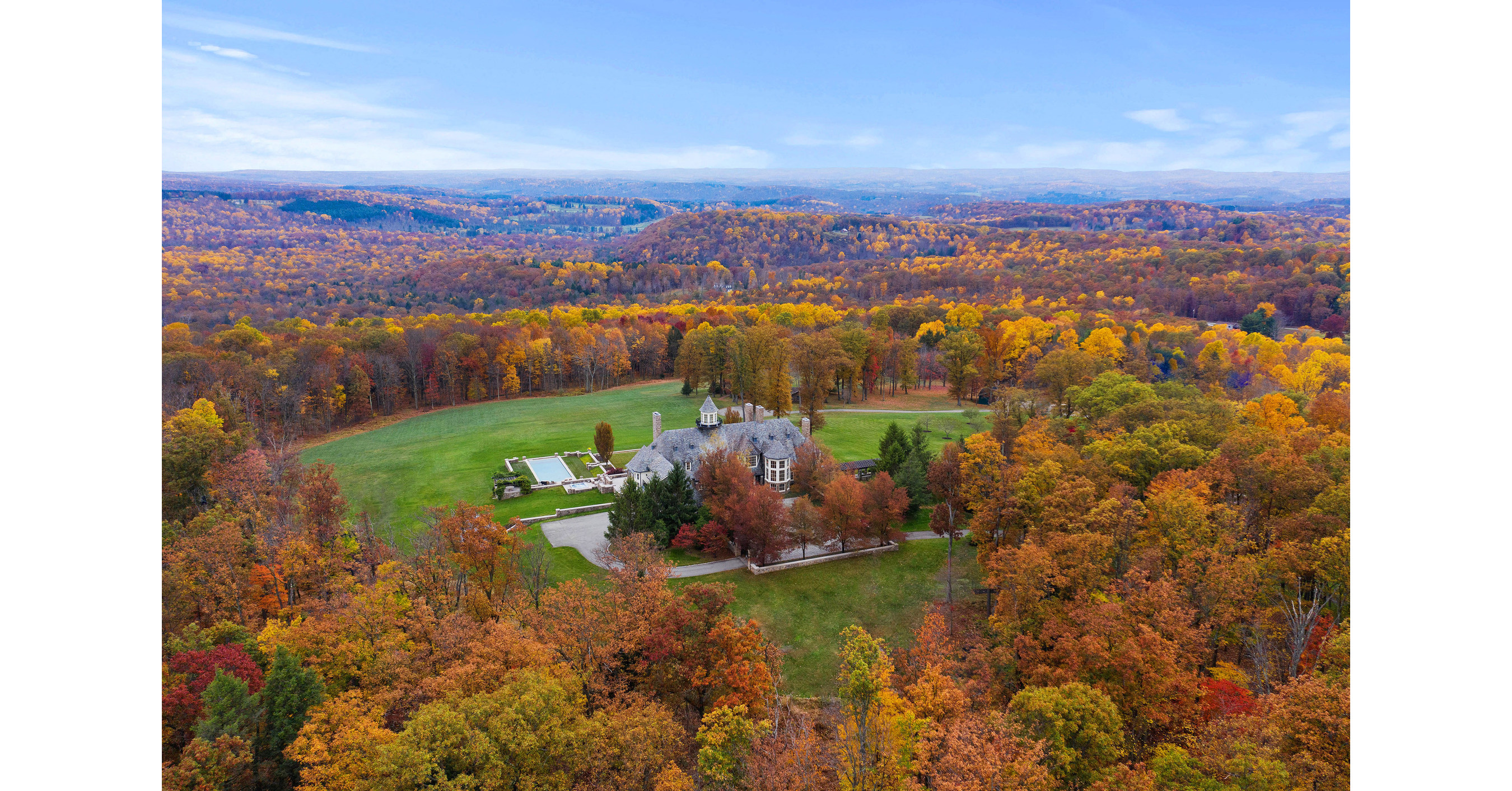 Premier Estate in Ligonier, PA Hits Market & Heads Straight to Luxury