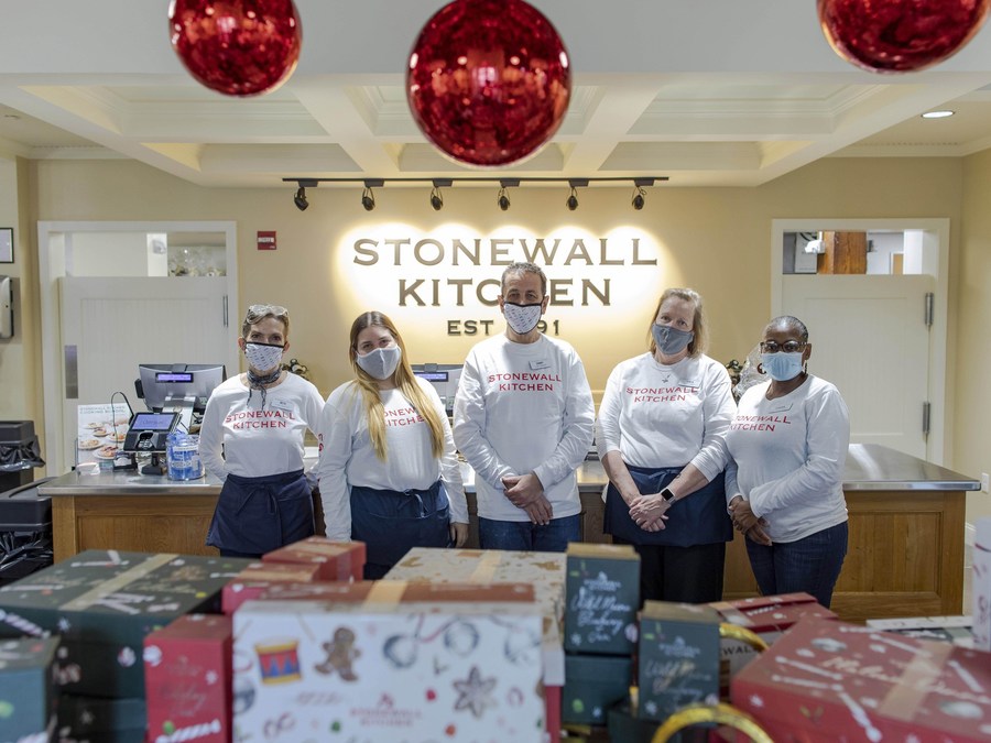 Stonewall Kitchen Opens A New Store In Boston With New Company Store And Pb J Cafe