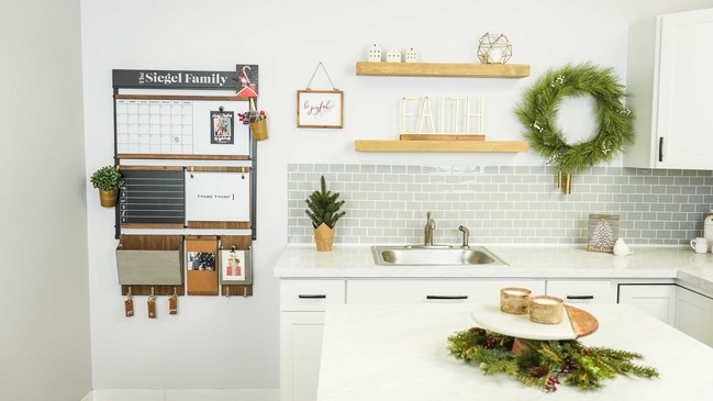 1THRIVE wall organizers make the perfect gift this holiday season and are great for your home or office year round. With multiple pre-designed command centers, you can organize everything in one beautiful place.