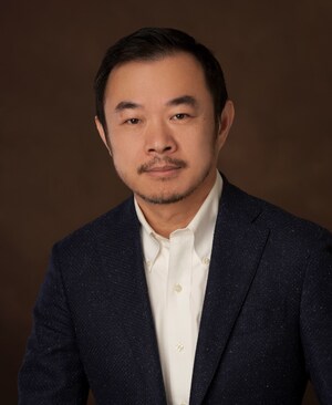 La première université de cycle supérieur au monde dans le domaine de l'IA nomme Eric Xing, un universitaire de renommée mondiale, à sa présidence