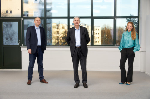 (Left to Right) Nordic's CTO Svein-Egil Nielsen, CEO Svenn-Tore Larsen, and HR Director Katarina Finneng, warmly welcome the company's first Wi-Fi employees (PRNewsfoto/Nordic Semiconductor)
