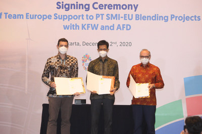 Left to right: Emmanuel Baudran - Country Director AFD Indonesia, Edwin Syahruzad - President Director PT SMI, Olivier Chambard- Ambassador of France.