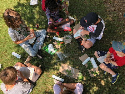 Piedmont Park Conservancy was among the organizations that received a Delta Community Credit Union Philanthropic Fund grant in 2020. This photo of the Conservancy's Field Trips Program was taken before the implementation of Coronavirus-related social distancing.