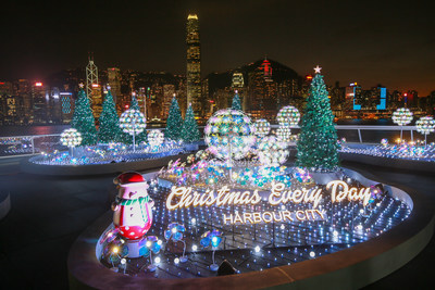 Harbour City en Hong Kong transforma su "Ocean Terminal Deck" en un "Jardín de luces navideñas"
