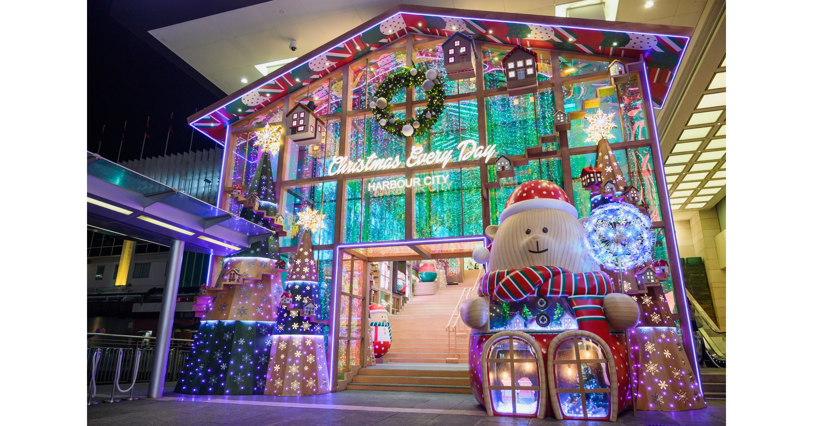 Harbour City, Hong Kong Introduces "Christmas Every Day" decorations
