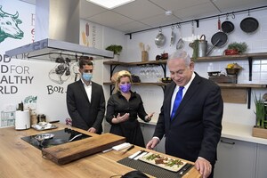 Israel's Prime Minister Tastes Aleph Farms Cultivated Steak