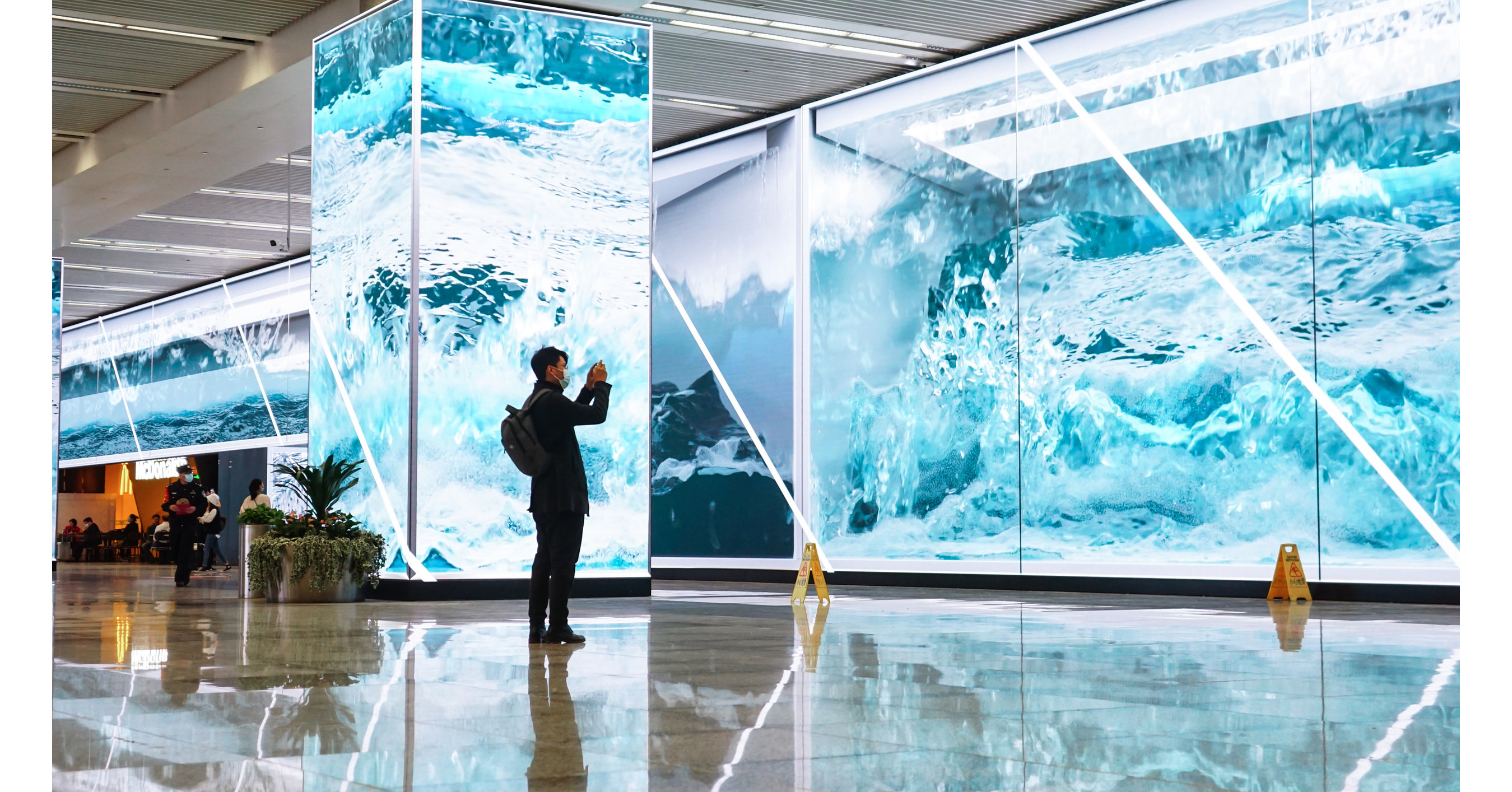 Shanghai Transport Hub Installs 1,800m&sup2; of Absen LEDs