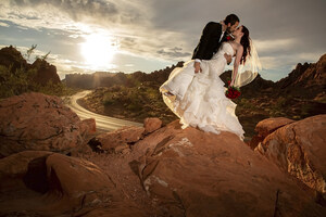 Las Vegas Wedding Photographer Sees an Unexpected Increase in Business Despite COVID-19