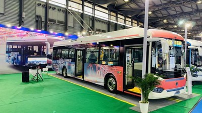 Sunwin 9-series 12-meter double-source trolleybuses (PRNewsfoto/Shanghai Sunwin Bus Corporation)