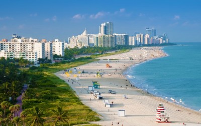 Recognized as an award-winning city that’s like no other place in the world, Miami Beach is the perfect destination for travelers to turn a vacation into a workcation. From al-fresco dining to breathtaking views and phenomenal hotel offers, Miami Beach is the go-to city for an extended stay this 2021.