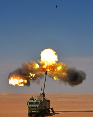 Nora B-52 155mm Howitzer firing