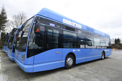 Van Hool A330 Fuel Cell Bus powered by Ballard (CNW Group/Ballard Power Systems Inc.)